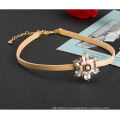 Wholesale Top Design Women Fashion Necklaces Jewelry Accessories Retro Gold Sun Flower Pendant Necklace